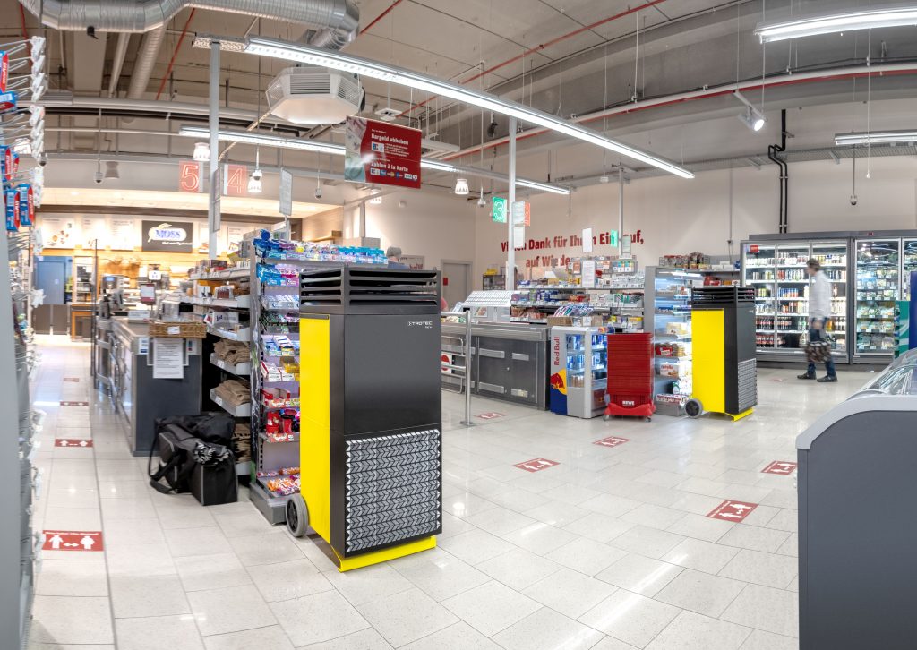 Der TAV V+ im Kassenbereich eines Supermarktes (Foto: Trotec)