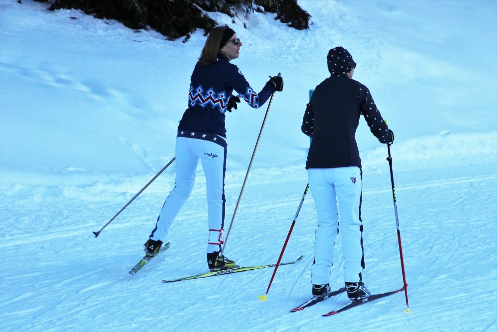 Skifahrenb mit besonderen Hygieneregeln - die Rettung für den Wintertourismus