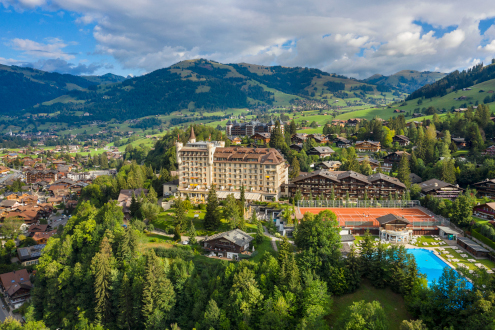 Rang 3 im Hotelranking von "Bilanz": Das Gstaad Palace gehört zu den wenigen familiengeführten Schweizer Luxushotels. (Foto: Gstaad Palace)